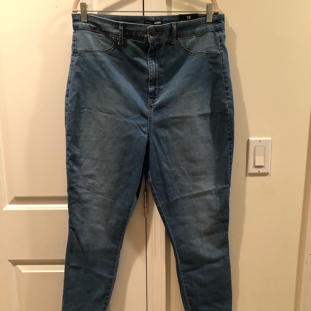 NWT Fashion Nova jeans size 16W super high rise skinny jeans light blue wash